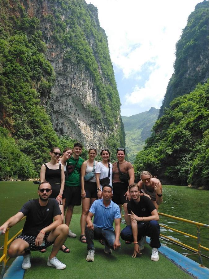 Ha Giang Donkey Hostel Exterior foto