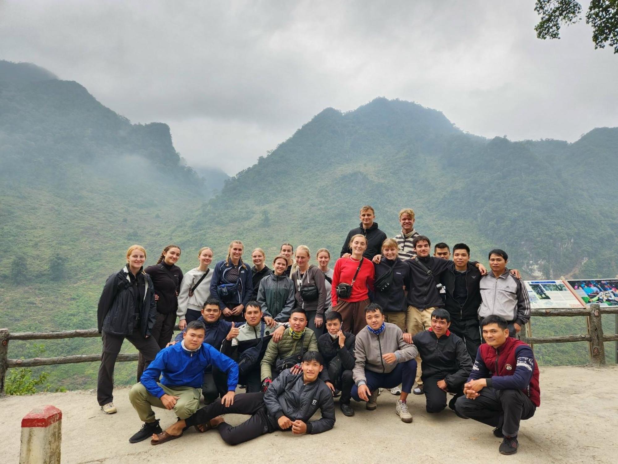 Ha Giang Donkey Hostel Exterior foto