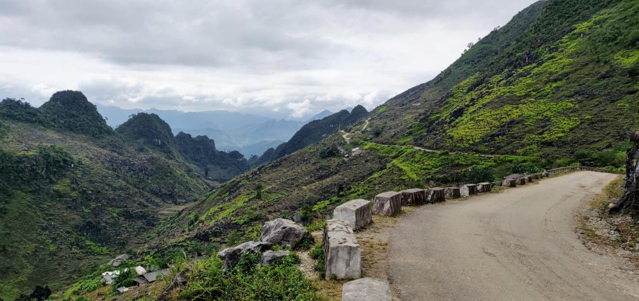 Ha Giang Donkey Hostel Exterior foto